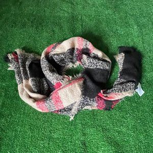 Call It Spring Women's Plaid Wrap tartan Elegant British Blanket Scarf  OS NEW